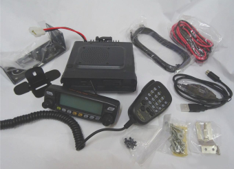 Автомобильная цифровая рация Yaesu FTM-100DR